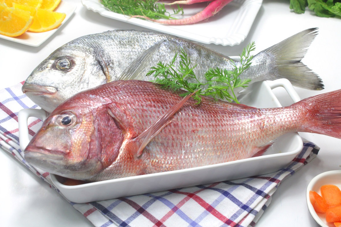 Cómo saber si el pescado es fresco: trucos para elegir bien en la pescadería